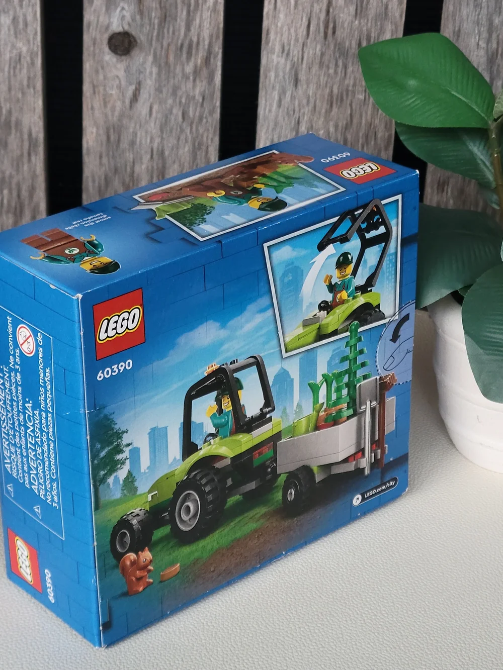 Lego Lime Green Tractor with Light Gray Trailer and Black Roll Cage - Picture 5 of 6